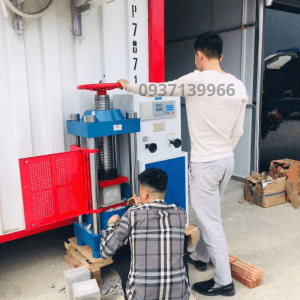 Máy nén bê tông TYA 2000kN