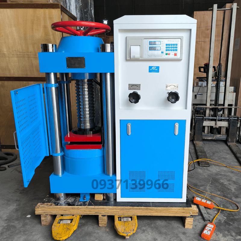 may-nen-mau-be-tong-3000kN-3 Máy nén mẫu bê tông 3000kN