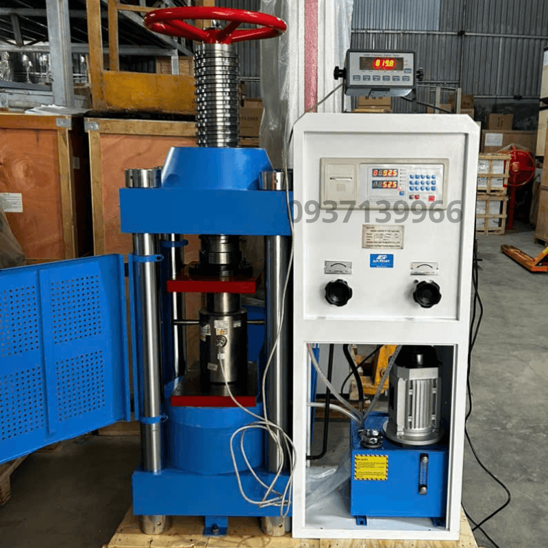 may-nen-mau-be-tong-3000kN-6 Máy nén mẫu bê tông 3000kN